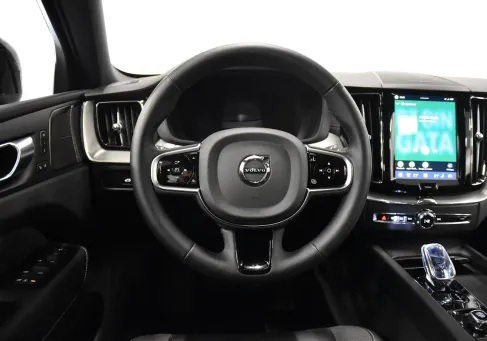Volvo XC60, 2025