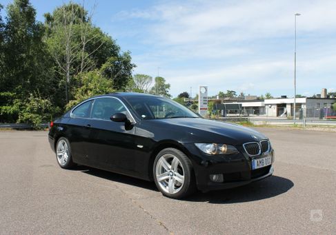 BMW 325, 2007