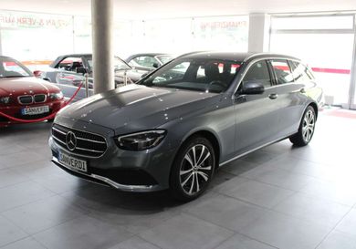Mercedes-Benz E 300, 2022