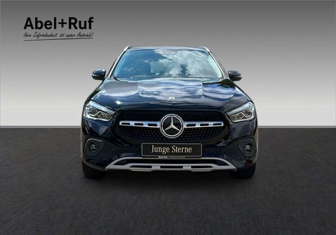 Mercedes-Benz GLA 200, 2023
