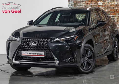Lexus UX, 2023