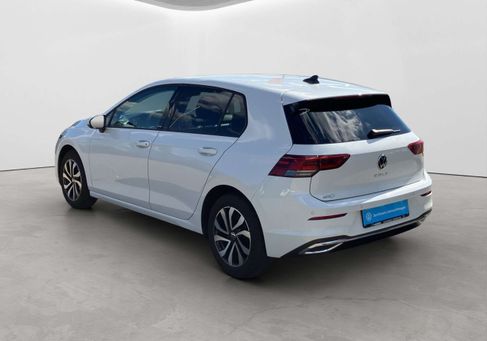 Volkswagen Golf, 2023 3