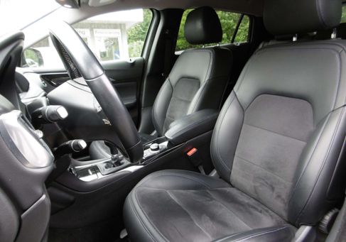 Infiniti Q30, 2018 3