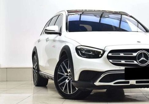 Mercedes-Benz E 400, 2021
