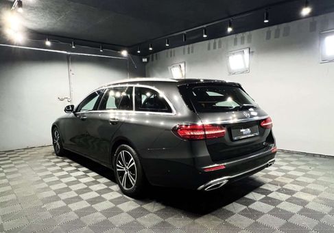 Mercedes-Benz E 200, 2021 3