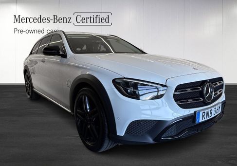Mercedes-Benz E 220, 2022
