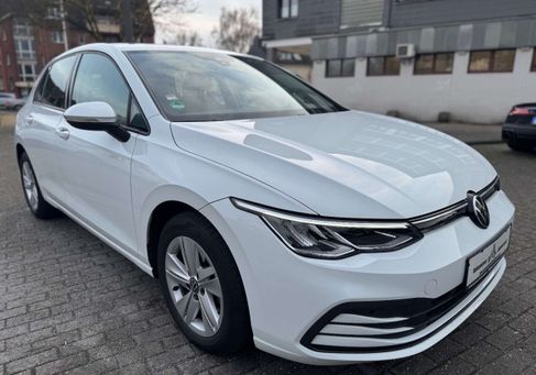 Volkswagen Golf, 2022