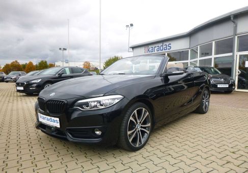 BMW 230, 2020