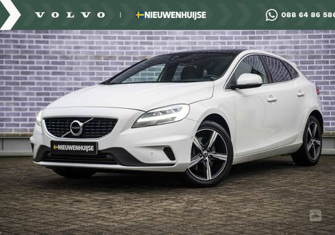 Volvo V40, 2019