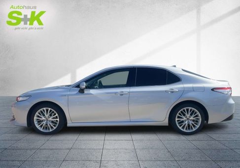 Toyota Camry, 2020
