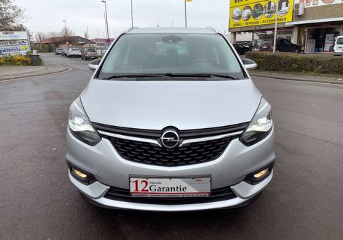 Opel Zafira Tourer, 2018