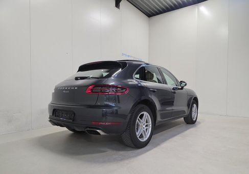 Porsche, 2018