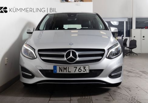 Mercedes-Benz B 180, 2016