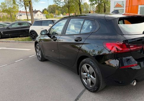 BMW 118, 2023