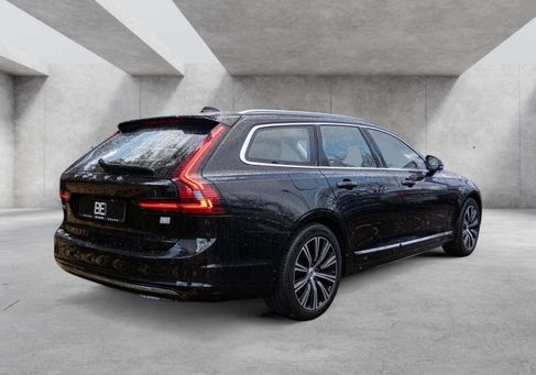 Volvo V90, 2021