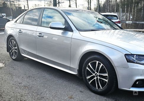 Audi A4, 2011