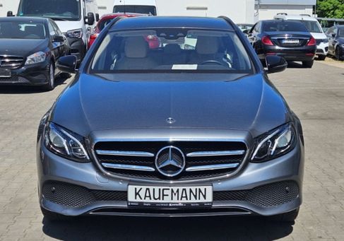 Mercedes-Benz E 220, 2018