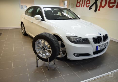 BMW 325, 2011