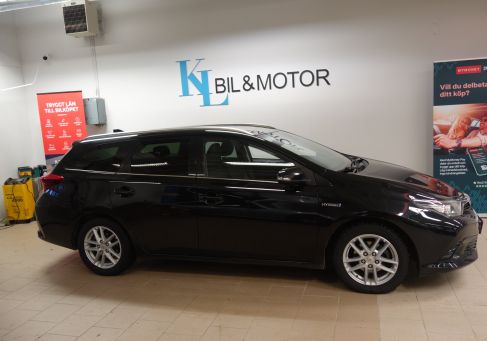 Toyota Auris Touring Sports, 2016