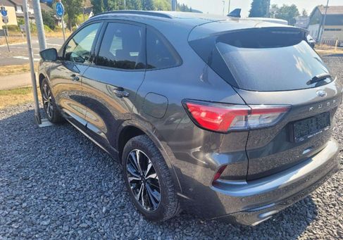 Ford Kuga, 2022