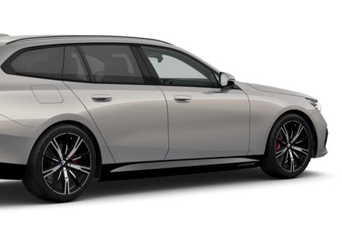 BMW 530, 2026