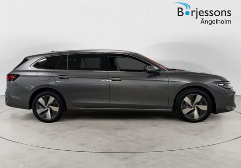 Volkswagen Passat Variant, 2025 2