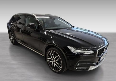 Volvo V90 Cross Country, 2019 3