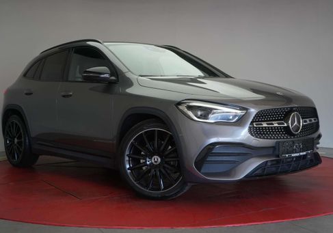 Mercedes-Benz GLA 220, 2020