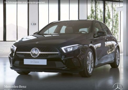 Mercedes-Benz A 160, 2023