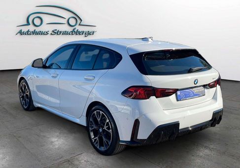 BMW 120, 2025