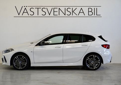 BMW 120, 2024