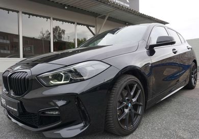 BMW 118, 2022