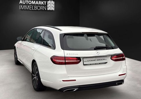 Mercedes-Benz E 300, 2021 3