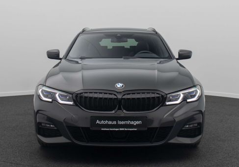 BMW 320, 2022