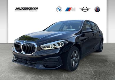 BMW 118, 2022
