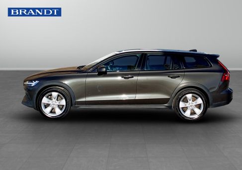 Volvo V60 Cross Country, 2021