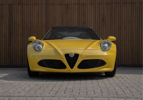 Alfa Romeo 4C, 2017