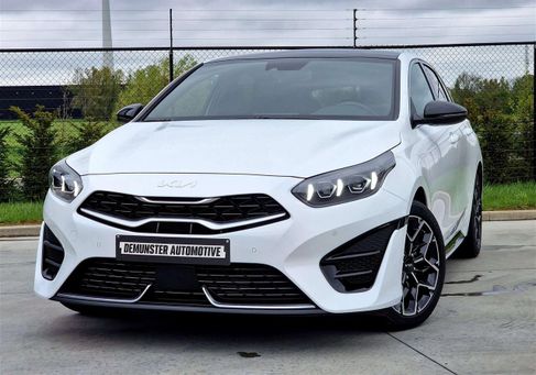 Kia Pro cee'd, 2023