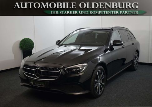 Mercedes-Benz E 300, 2023 3