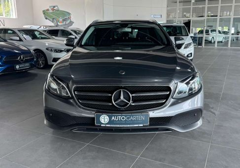 Mercedes-Benz E 300, 2019 3