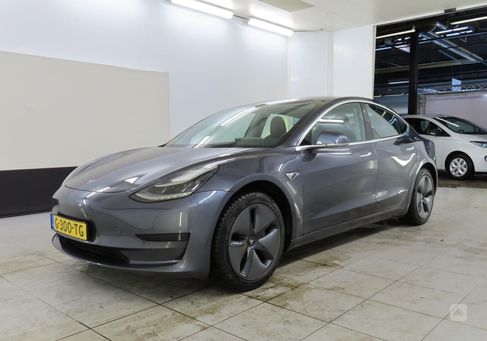 Tesla Model 3, 2019