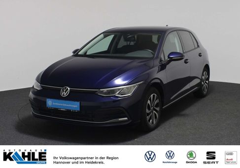 Volkswagen Golf, 2022