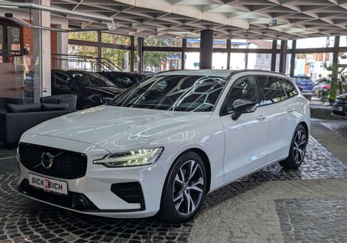 Volvo V60, 2022