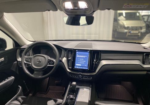 Volvo XC60, 2025