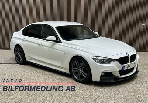 BMW 330, 2016