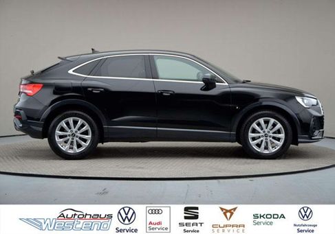 Audi Q3, 2022