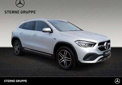 Mercedes-Benz GLA 250, 2021