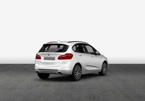 BMW 225, 2018