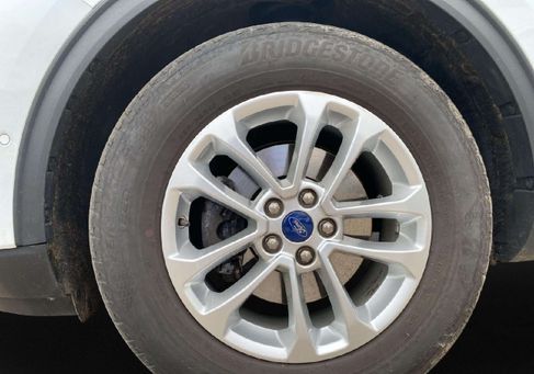 Ford Kuga, 2022