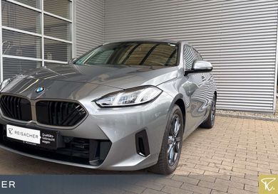 BMW 120, 2025